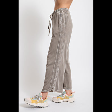Mineral Wash Terry Drawstring Pants in Mocha