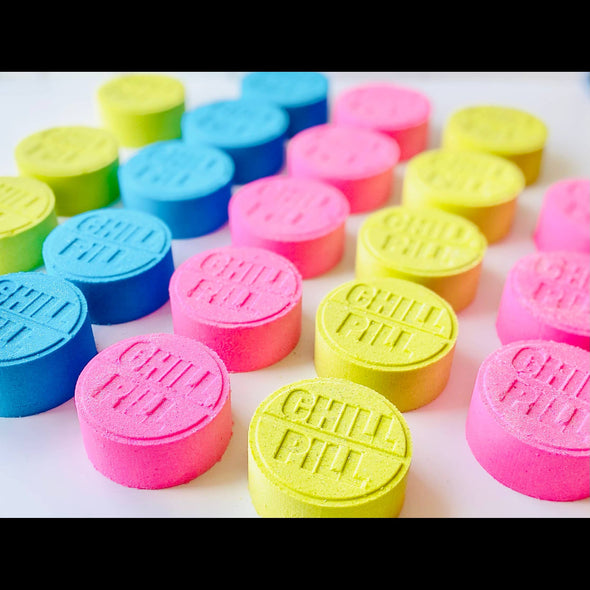 Chill Pill Bath Bomb: Blue Chill Pill