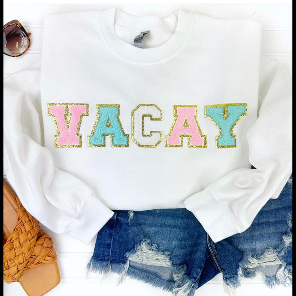 Vacay Varsity Letter Crew Neck Sweatshirt in White Sand